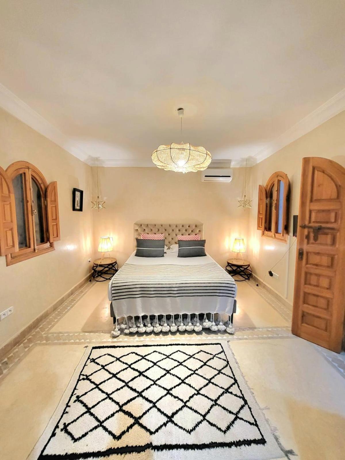 Riad Melilo Avec Piscine Chauffee Marrakesh Extérieur photo