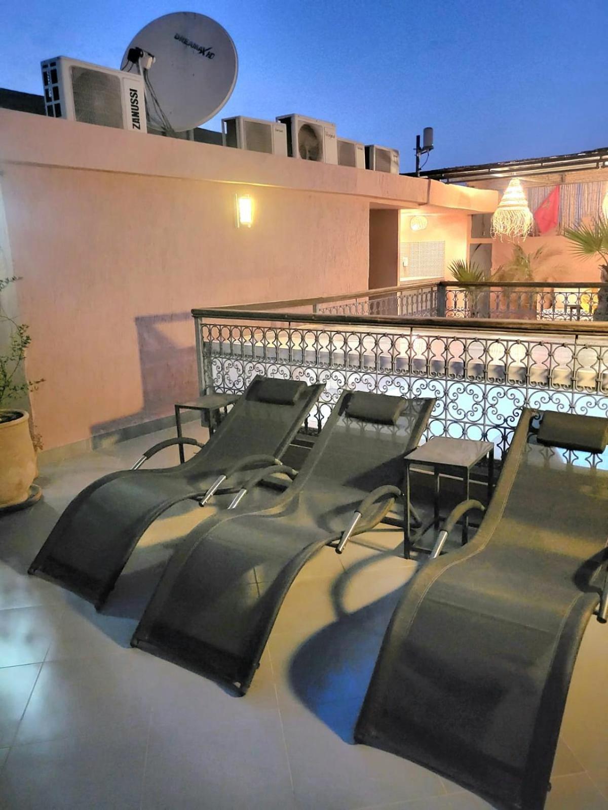 Riad Melilo Avec Piscine Chauffee Marrakesh Extérieur photo