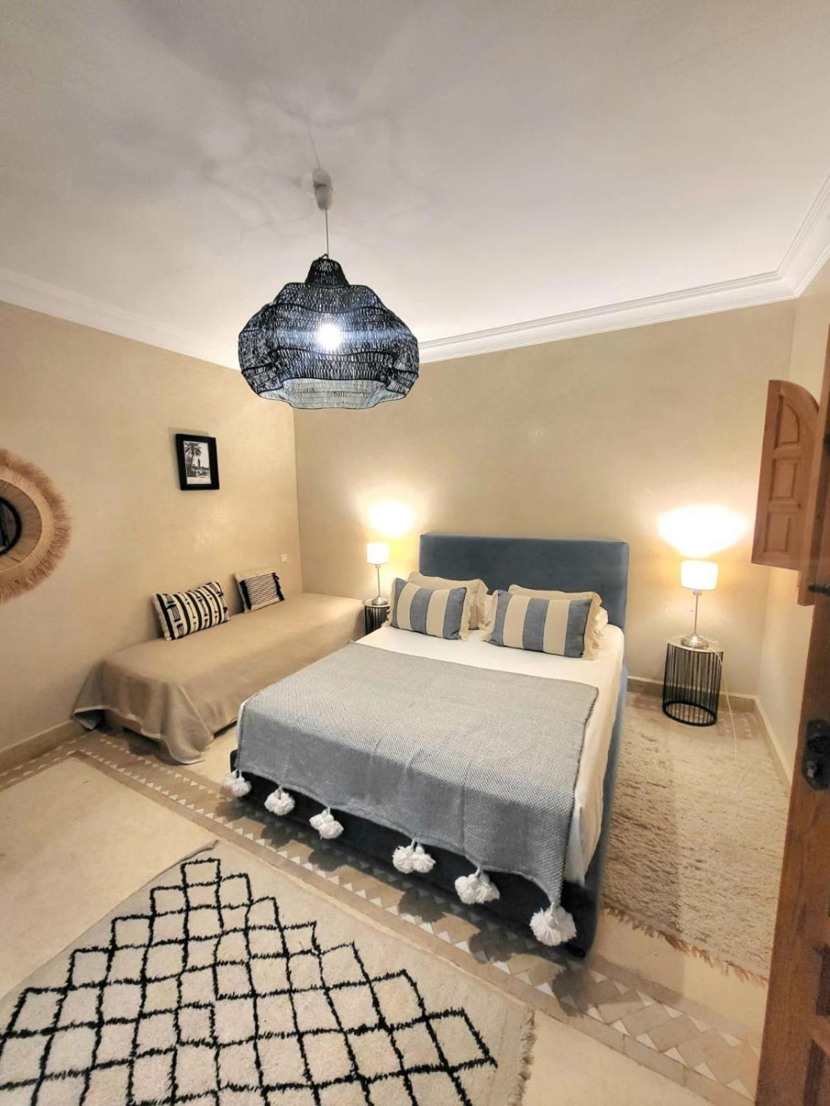 Riad Melilo Avec Piscine Chauffee Marrakesh Extérieur photo