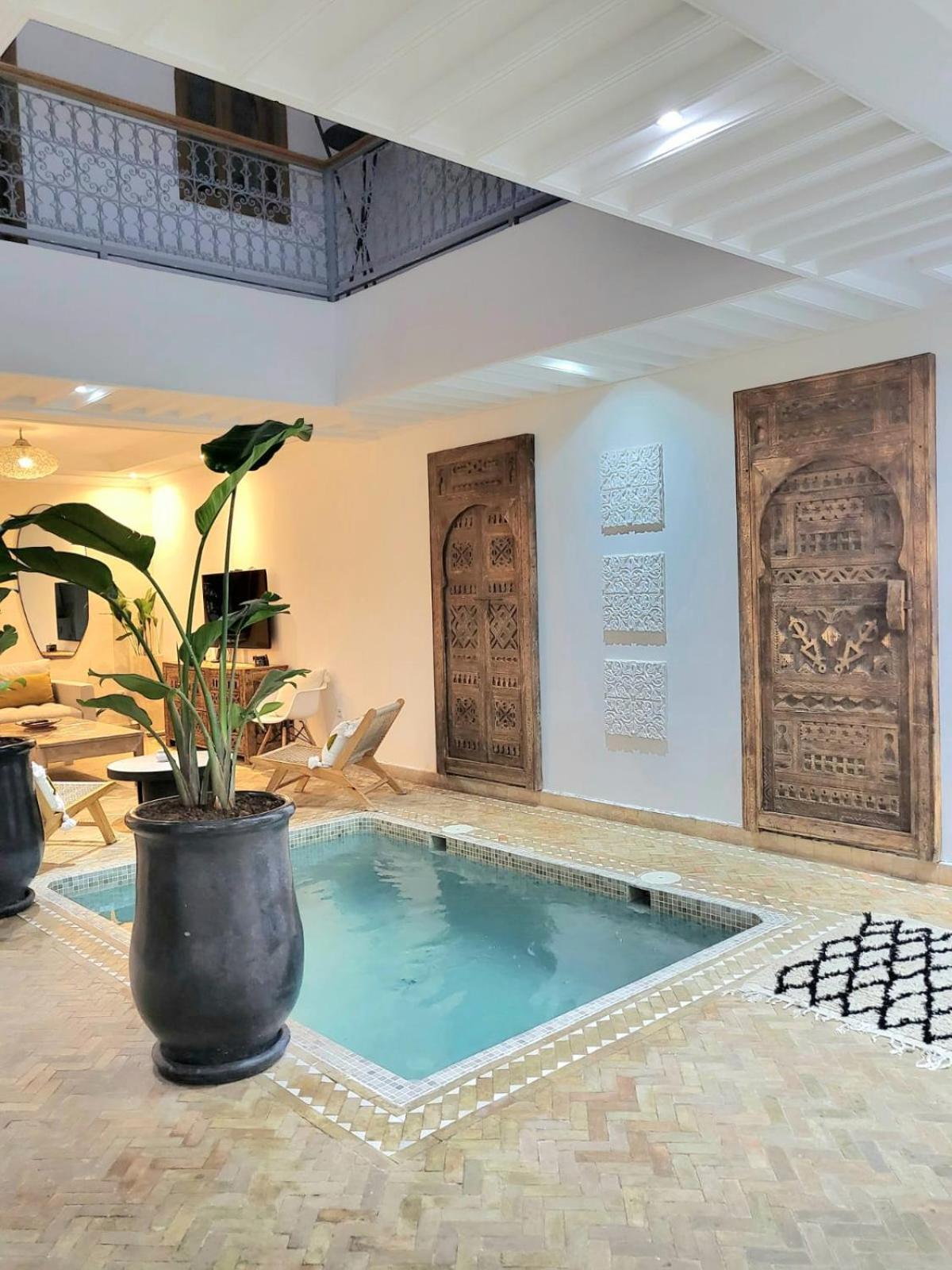 Riad Melilo Avec Piscine Chauffee Marrakesh Extérieur photo
